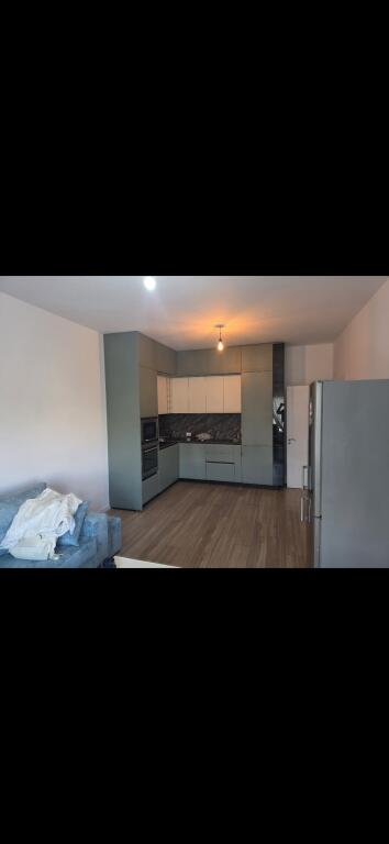 Paskuqan Jepet Apartament 2+1+2 Me Qera