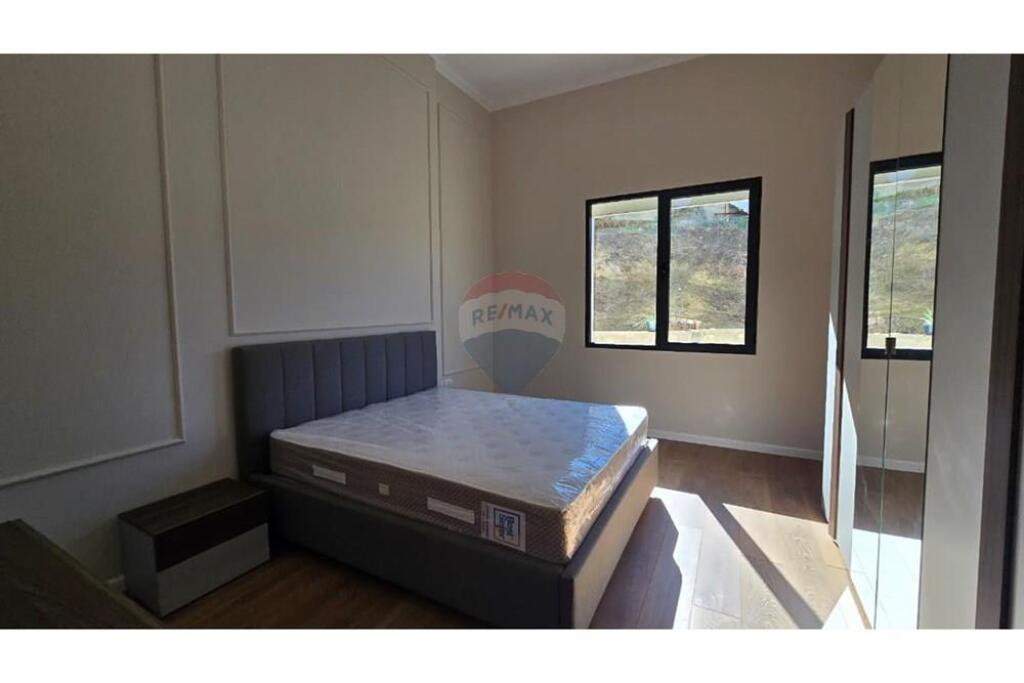 Apartament 1+1 plus postparkim, Liqeni i Thate
