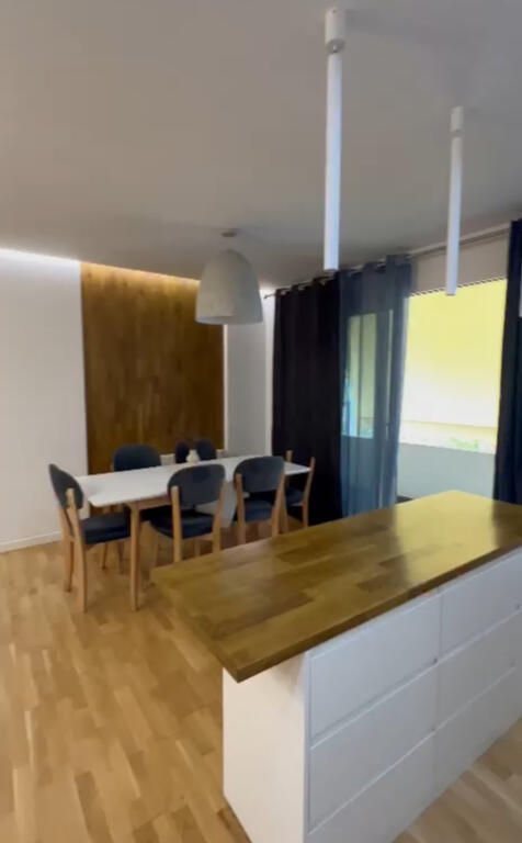 Apartment 2+1+2 for sale in Zogu i Zi