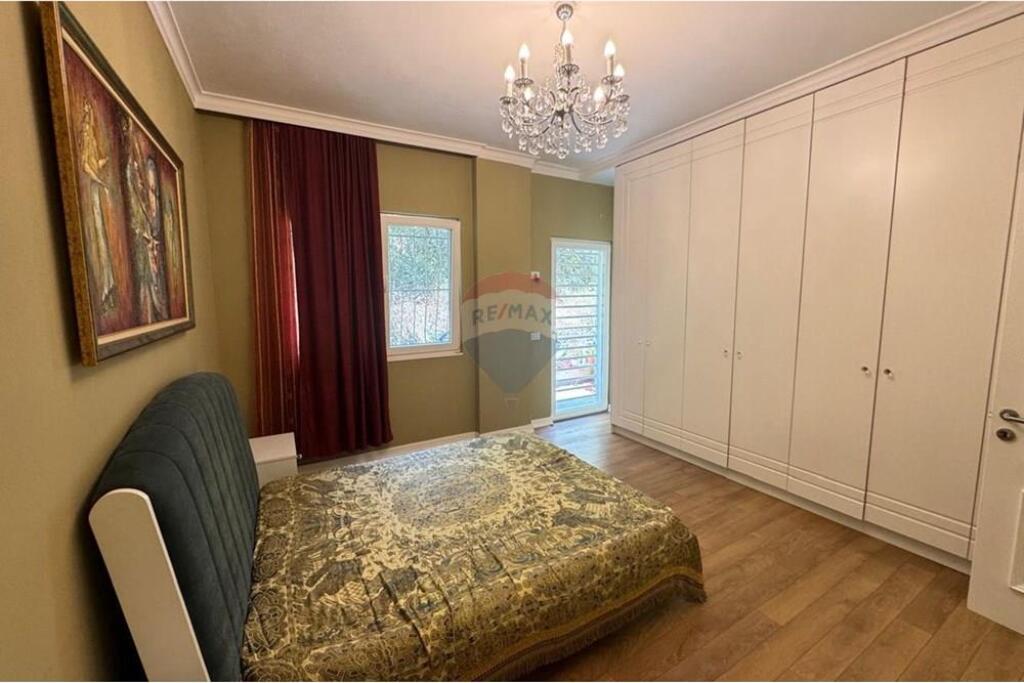 Apartment 2+1+parking for rent at Liqeni Thate