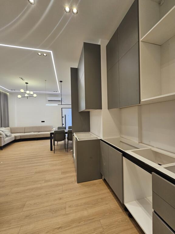 First time rental of apartment 1+1 📍Kodra e Diellit - Fl.1 - 800€ - Area 85m² - New building || 100% Uninhabited, New✨