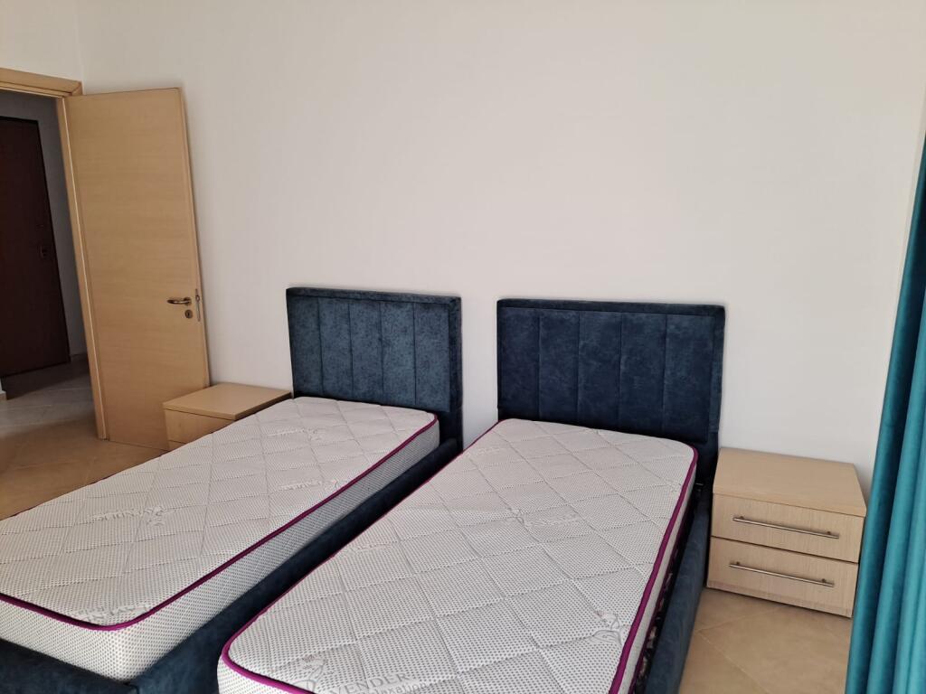 2+1,i mobiluar me parkim,rruga peti liqeni i thate,cmiimi 1000 euro