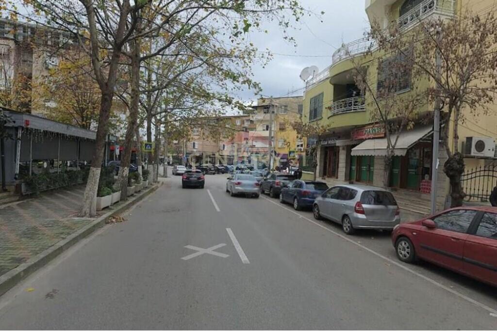 Jepet me qira apartament 1+1 te Mine Peza !