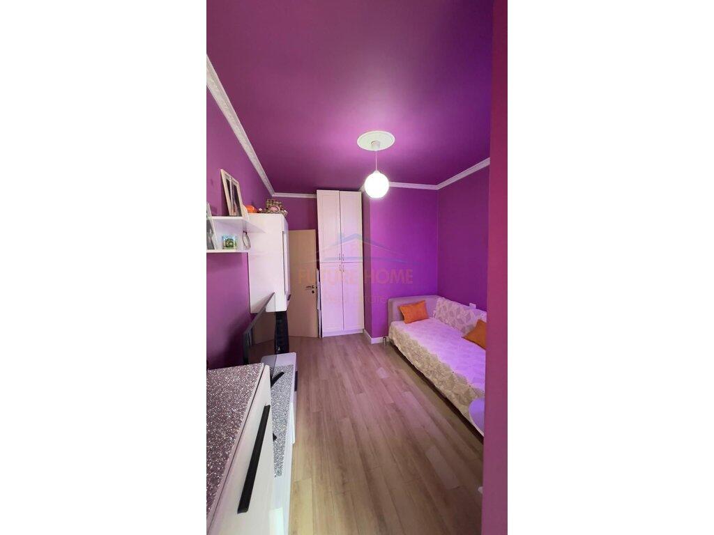 Shitet Apartament 1+1 Prane Eleonores, Kodra e Diellit, Tirane.