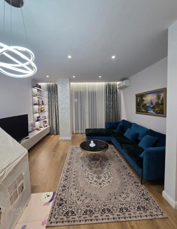 Apartament me qira 2+1 , Ish Blloku
