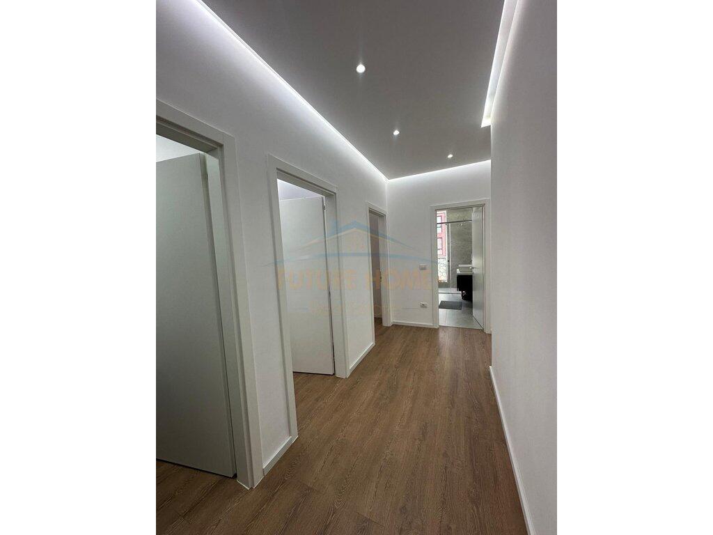 Shitet, Apartament 3+1+2, Jordan Misja, Tiranë