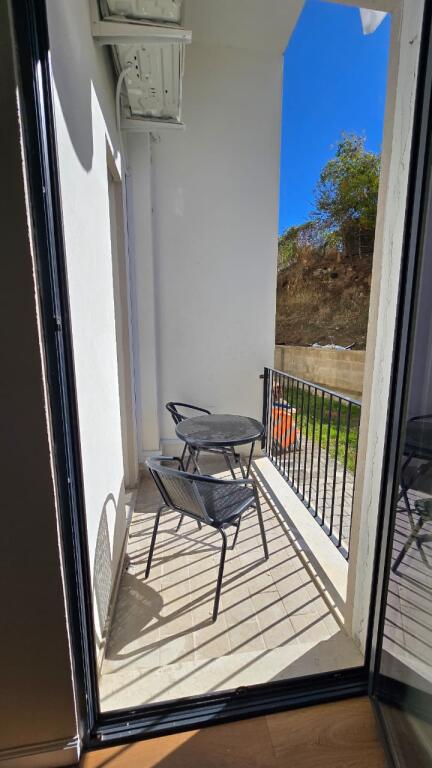 Apartament 1+1 plus postparkim, Liqeni i Thate
