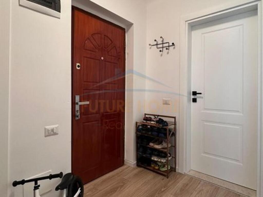 Shitet Apartament 1+1 ne Myslym Shyri