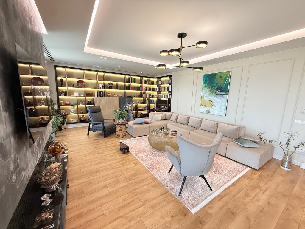 Penthouse Luksoz për Shitje pranë 📍Kopshtit Botanik – Tiranë