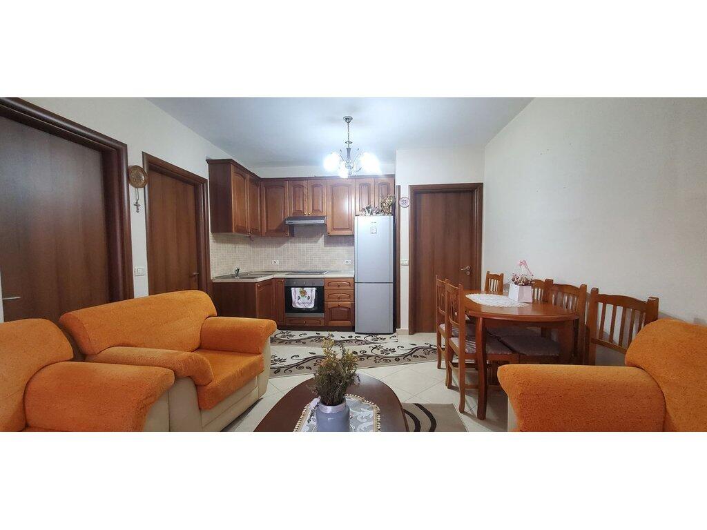 Apartament 2+1 Me Qira në Rrugen Haxhi Dalliu ,Prane Prokurorise Tiranes