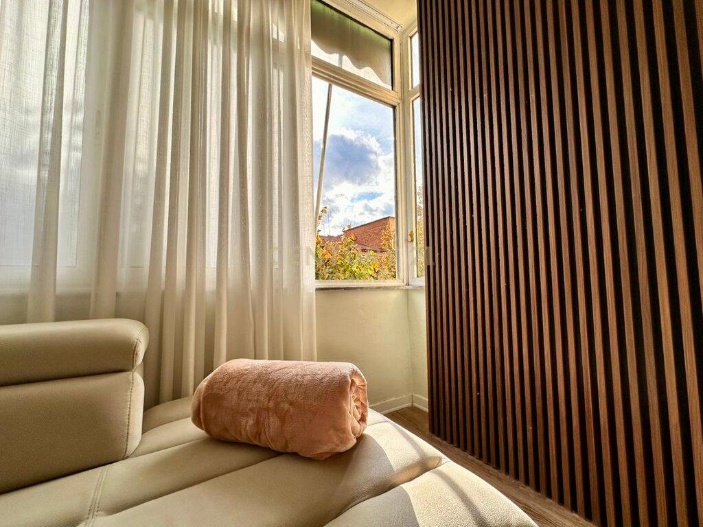 Jepet me qira apartament 2+1 në Rrugën e Durrësit!!