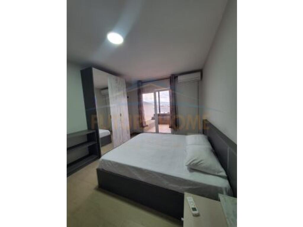 Dsiponojmë Ambient i cili jepet per Turizem Dentar , Fresk