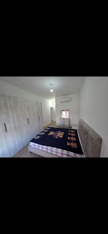 Paskuqan Jepet Apartament 2+1+2 Me Qera