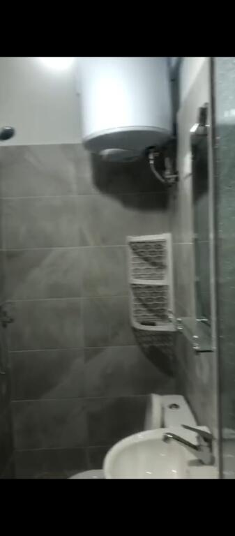 GARSIONERE 30000 LEKE.ALI DEMI