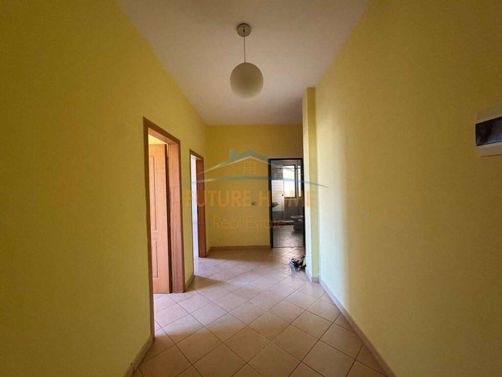 Qera, Apartament 1+1,Laparake,Tiranë 400 €