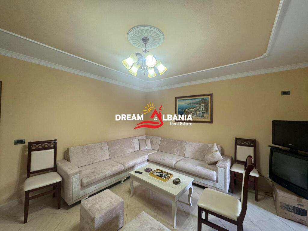 2+1 apartment for rent near the Red School at the New Bazaar, Tirana (ID 42215422)