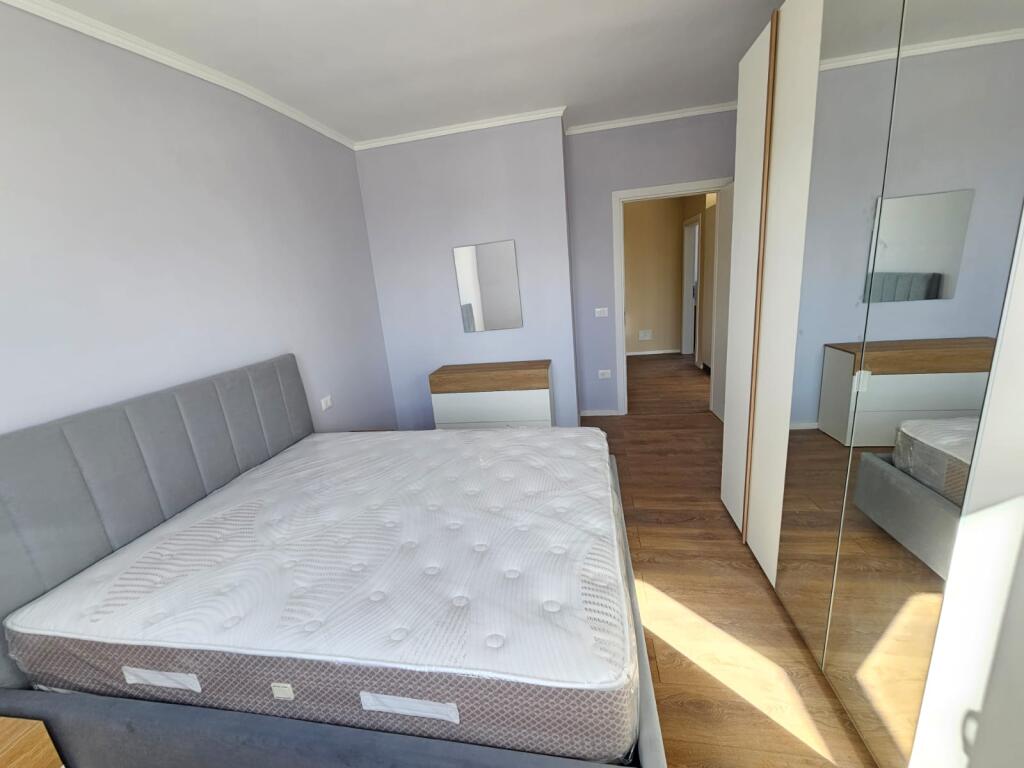 SHITET APARTAMENT 2+1 NE PLAZHIN ILIRIA PRANE HOTEL FLORIDA