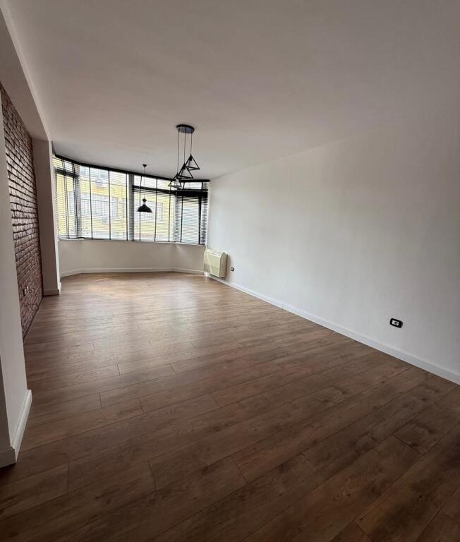 APARTAMENT ME QERA 2+1+2 KOMUNA E PARISIT 850 EURO