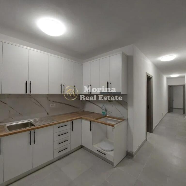 Qera, Apartament 3+1 , 5 Maj, 500 Euro/Muaj