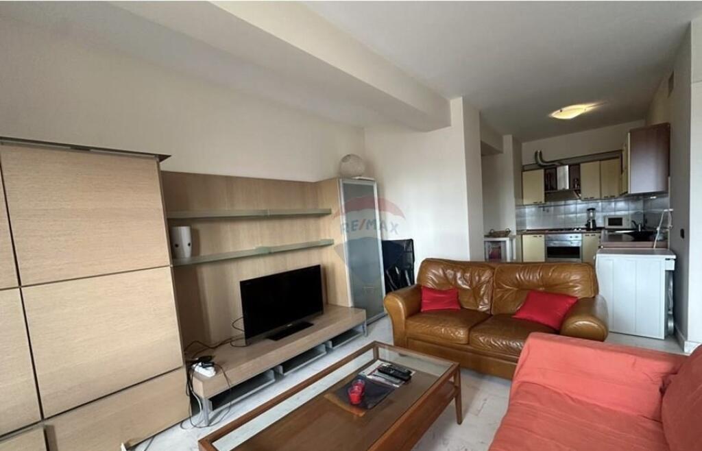 QIRA – Apartament 2+1 në Qendër, Tiranë