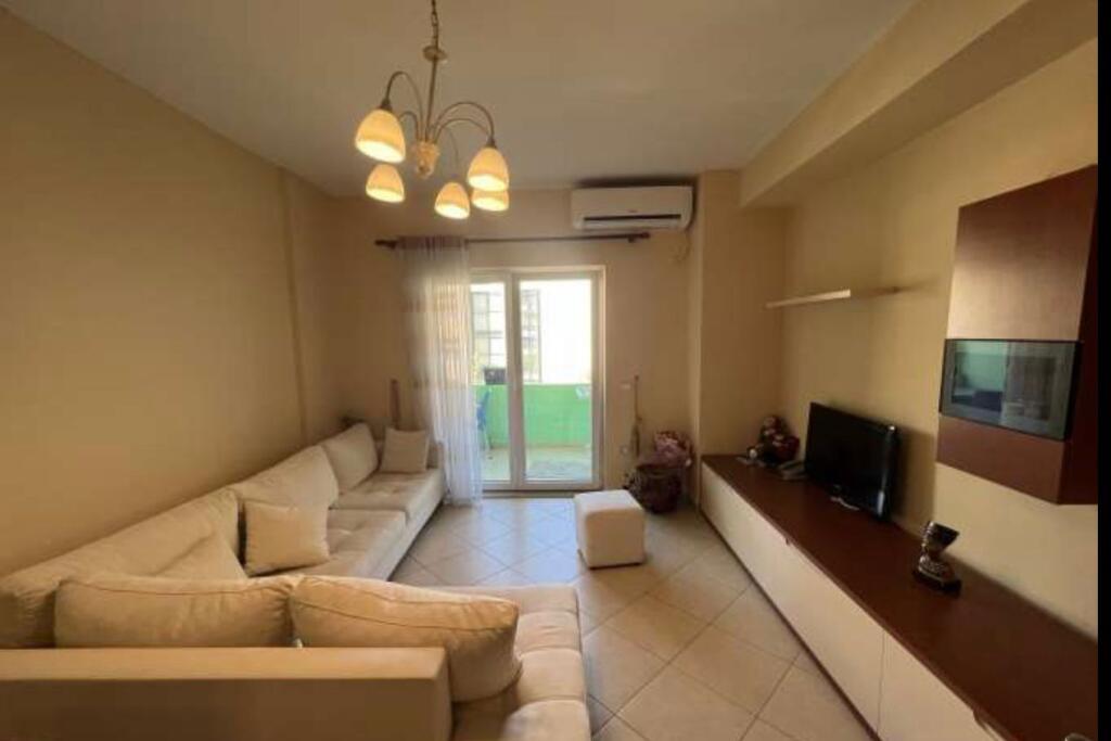 🏠 Apartment for rent – 2+1+2, Zogu i Zi (opposite Ring Center)