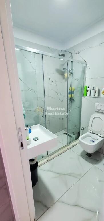 Affitto, Appartamento 2+1, Comune di Parigi, 650 euro/mese