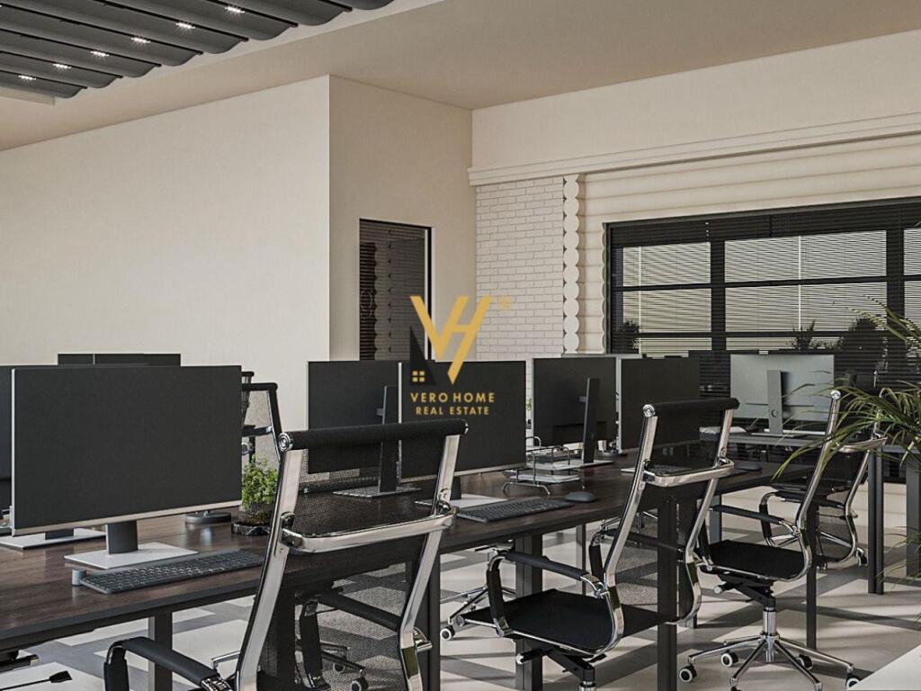 JEPET AMBIENT BIZNESI 700 M2 ME QIRA TE GOLDEN PARK3, YZBERISHT 8.000 EURO