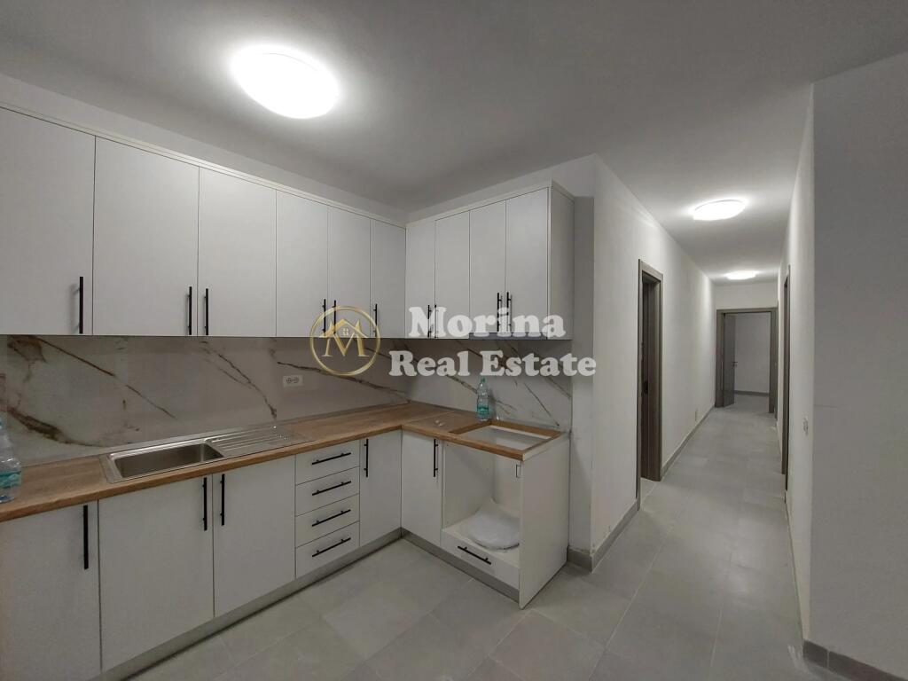 Qera, Apartament 3+1 , 5 Maj, 500 Euro/Muaj