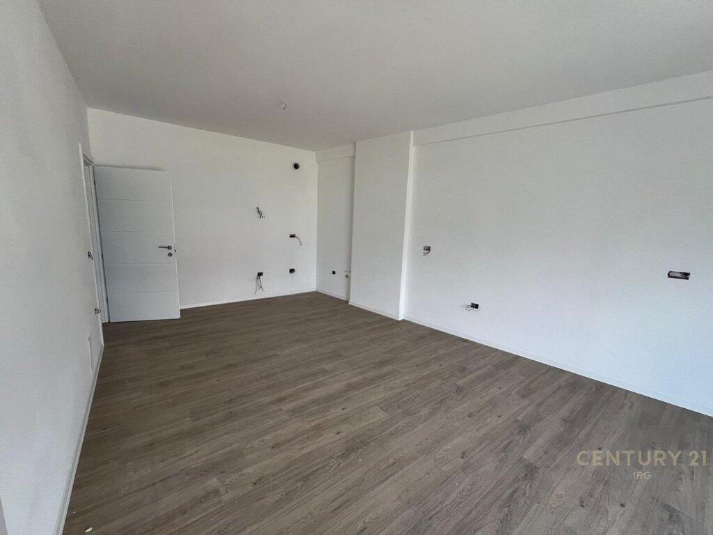 APPARTAMENTO 2+1+2 VICINO A JORDAN MISJA! 185,000 €
