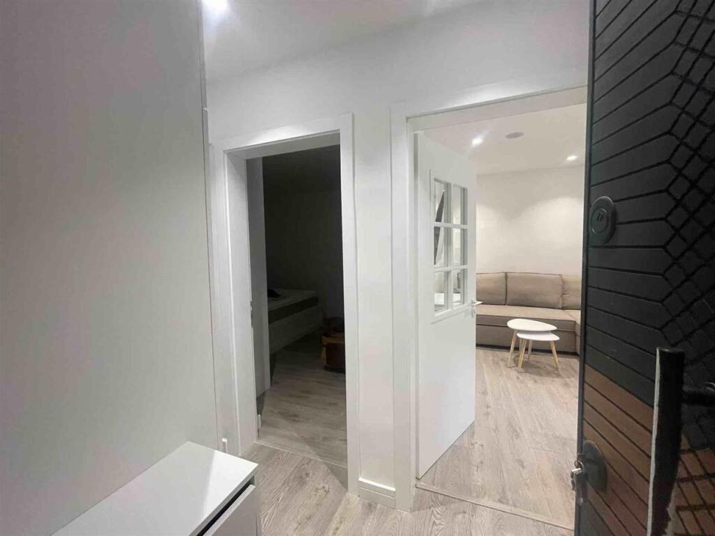 Apartment 1+1 for rent at Zogu i Zi.