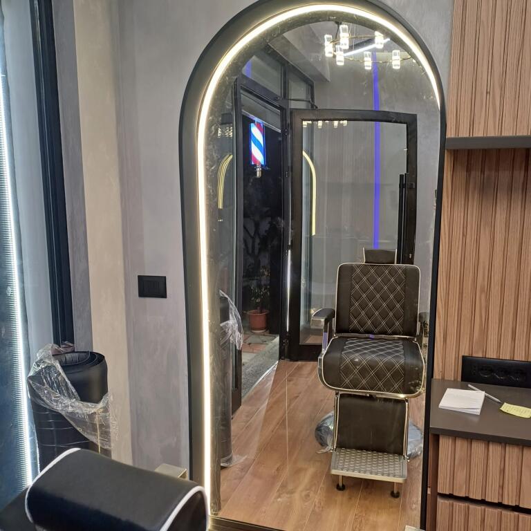 Dyqan me qira Rruga "Bilal Golemi", Komuna e Parisit, Tiranë