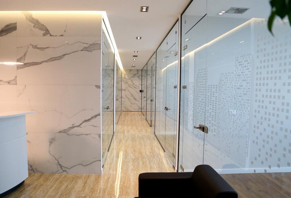 Ambiente Zyrash me Qira | Pranë Casa Italias(ID0003)