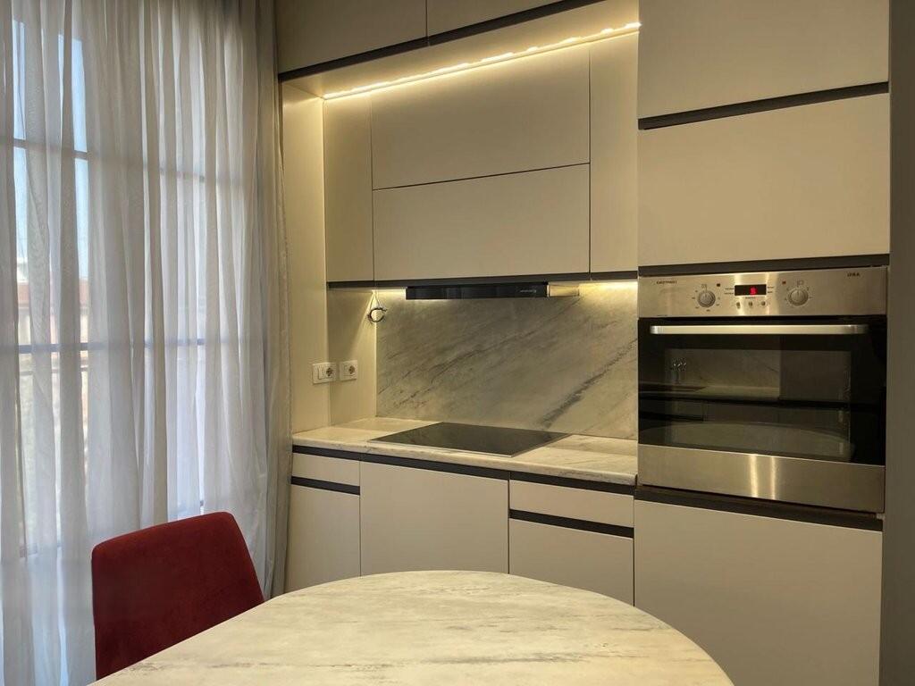 Jepet me Qira Apartament 2+1 650 € /Muaj