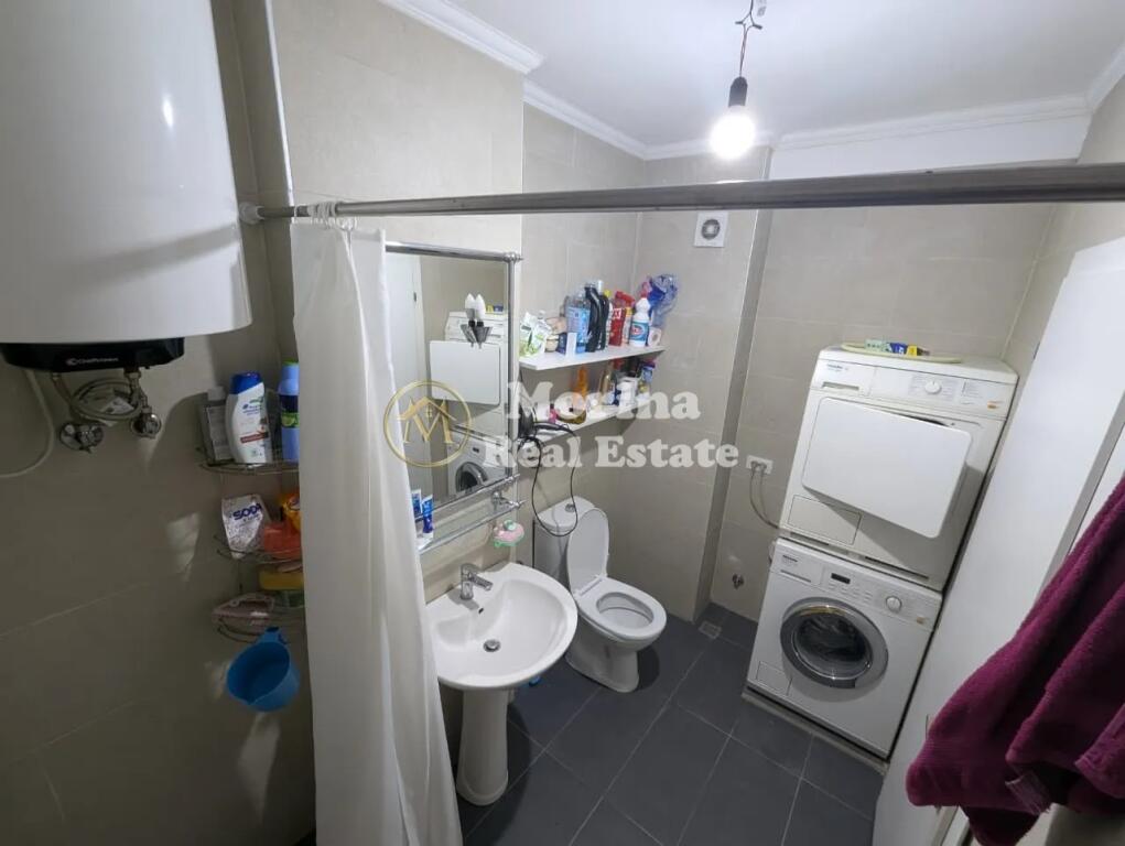 Apartament 1+1, Rruga Aleksandër Kondo, Fresku, 400 Euro/muaj