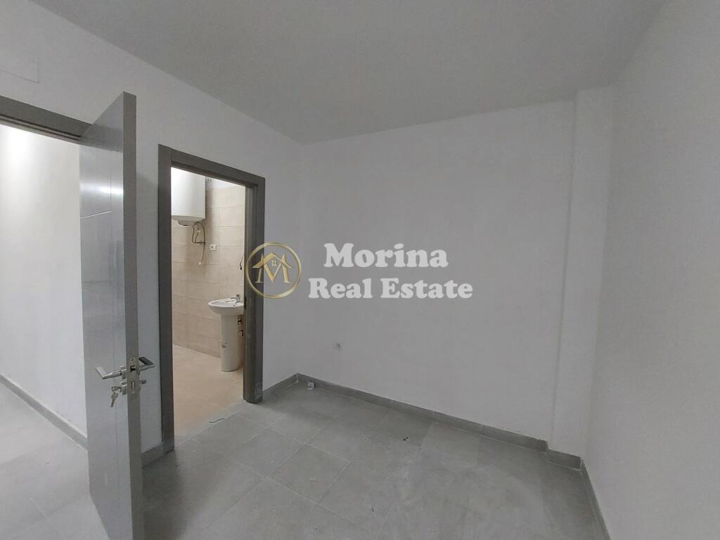 Qera, Apartament 3+1 , 5 Maj, 500 Euro/Muaj