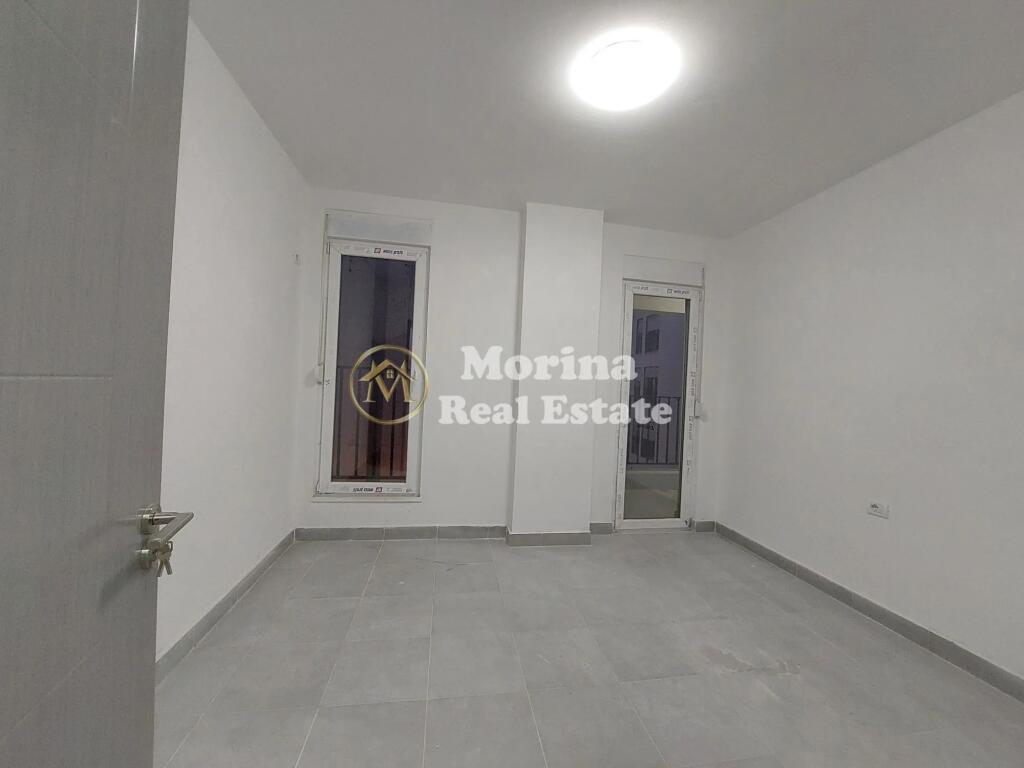 Qera, Apartament 3+1 , 5 Maj, 500 Euro/Muaj