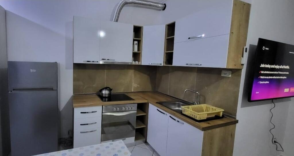 Apartament 1+1 me qira në Rrugen "Kadri Kerciku",Qytet Studenti, Tiranë