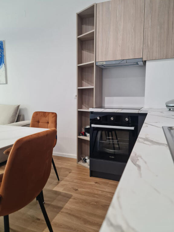 Apartament 1+1 me qira në Mangalem 21, Ali Demi, Tiranë - 400€
