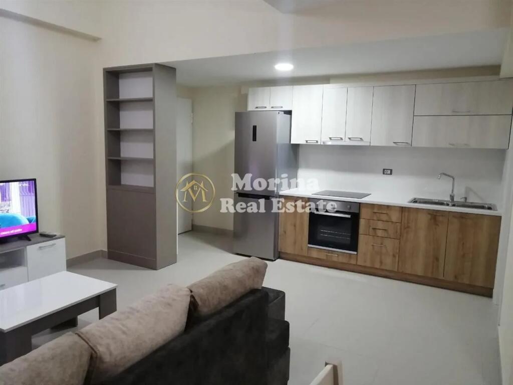 Qera, Hyrje Private 2+1, Komisariati 4,  450 euro/muaj