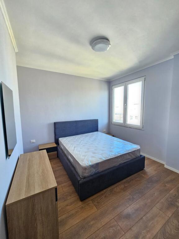 APARTAMENT I MOBILUAR PER SHITJE , NE PLAZHIN ILIRIA