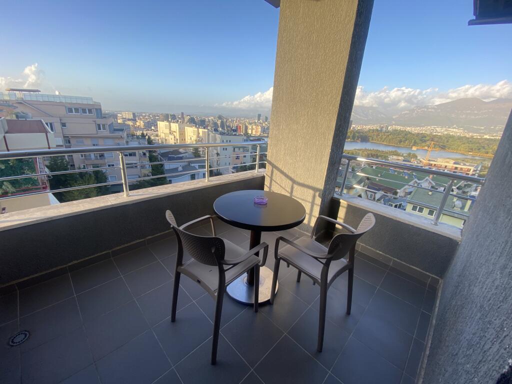 2+1,furnished peti street dry lake,price 700 euro