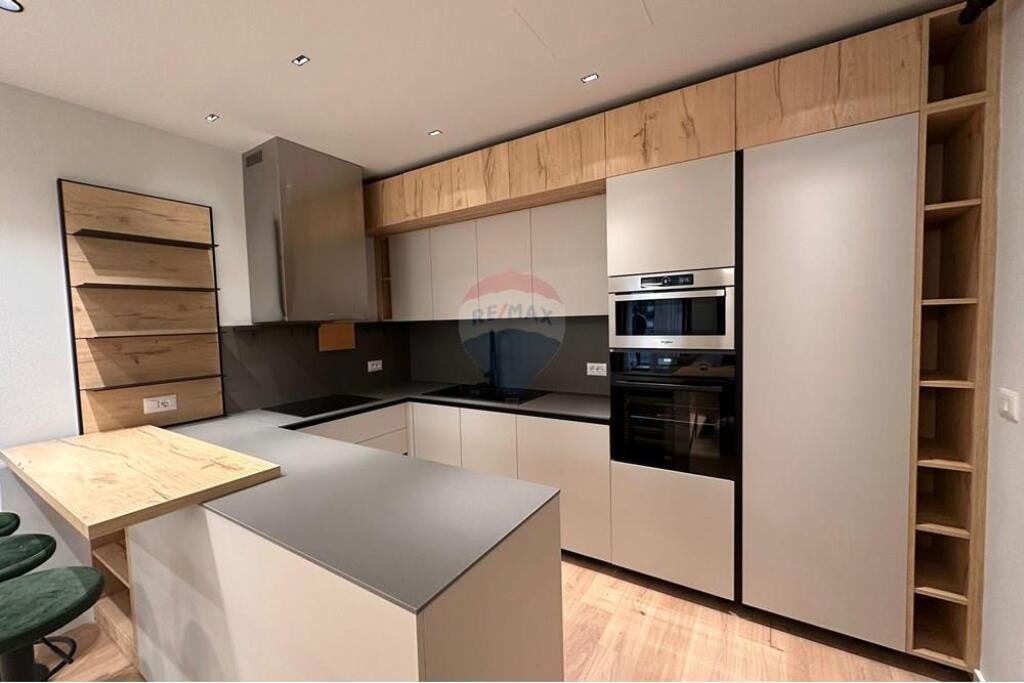 Apartament luksoz 2+1 per qira, Air Albania