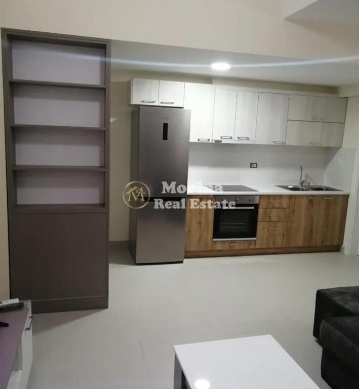 Qera, Hyrje Private 2+1, Komisariati 4,  450 euro/muaj