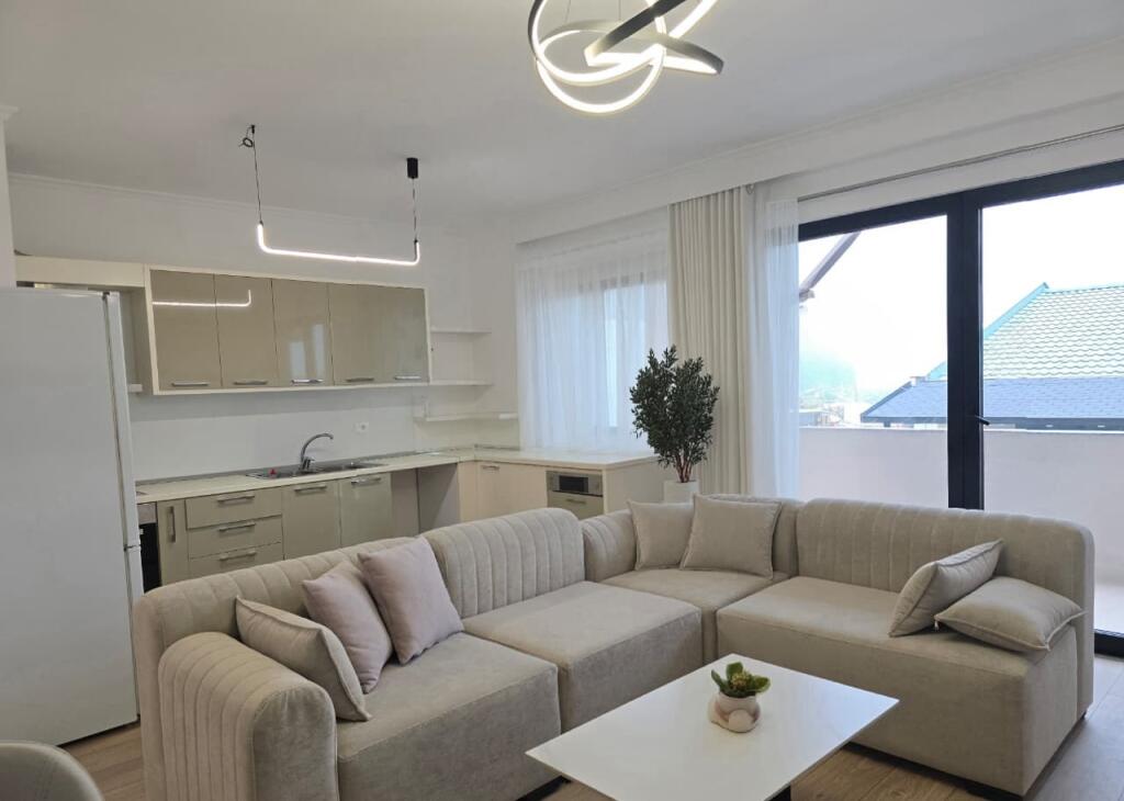 ✨ Appartamento 2+1 in affitto per la prima volta nella zona elite di Kodra e Diellit 🌇