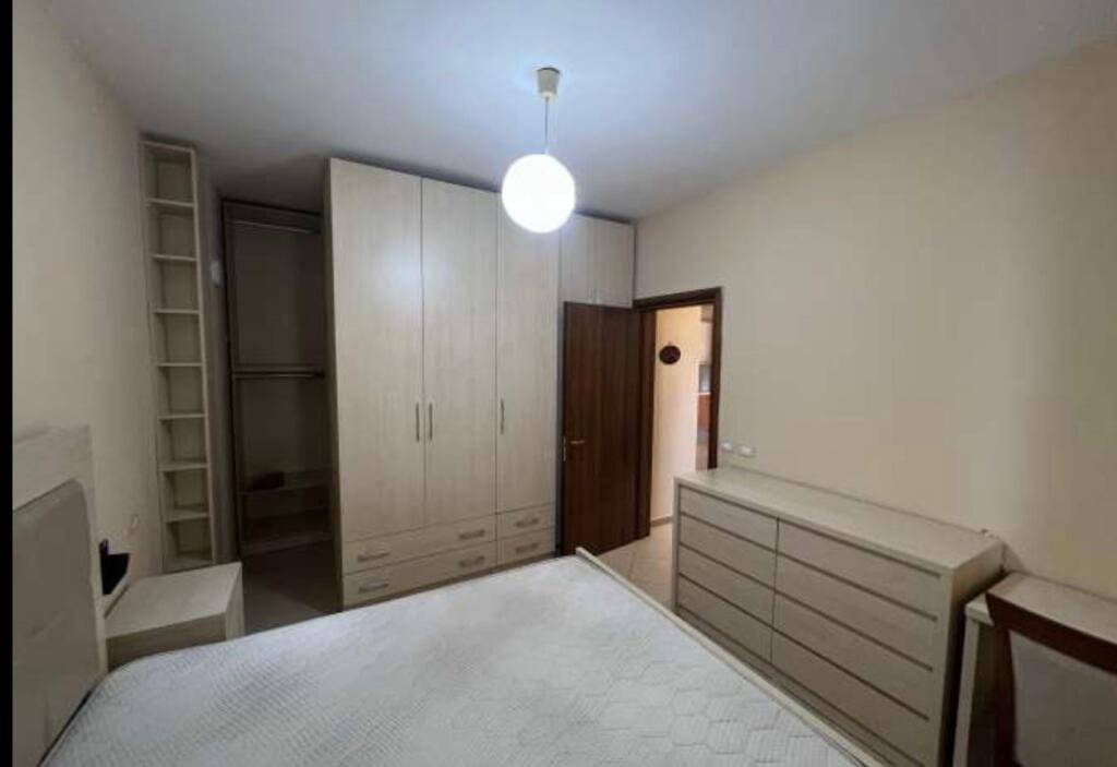 🏠 Apartment for rent – 2+1+2, Zogu i Zi (opposite Ring Center)