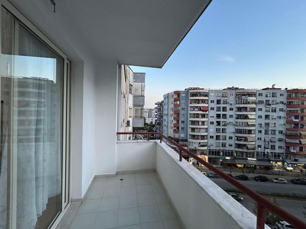 Apartament 2+1 per qira ne Astir