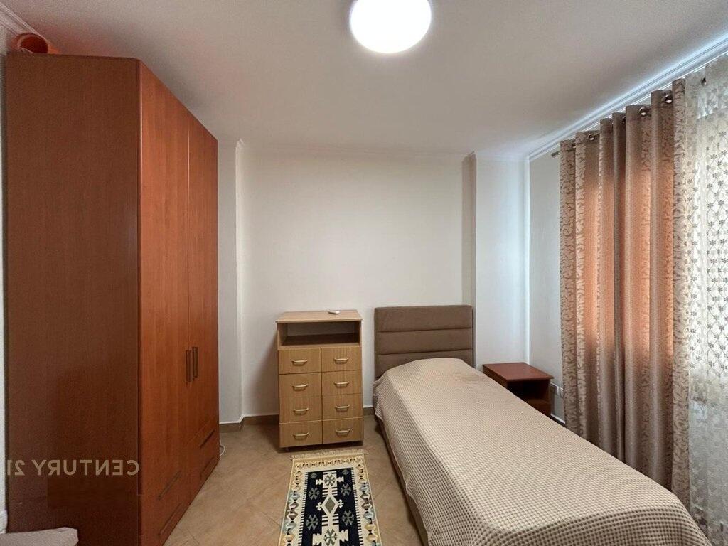 APPARTAMENTO 2+1+2 IN AFFITTO VICINO ALLA STRADA DI KAVAJË.