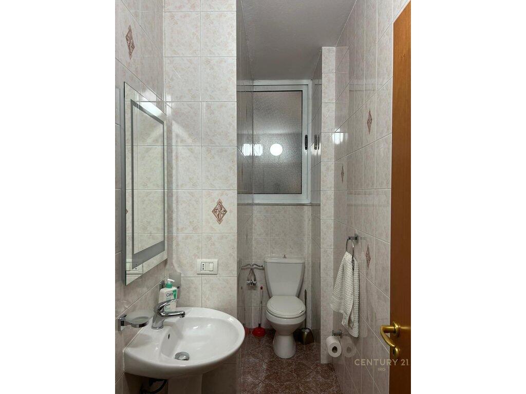 APPARTAMENTO 2+1+2 IN AFFITTO VICINO ALLA STRADA DI KAVAJË.