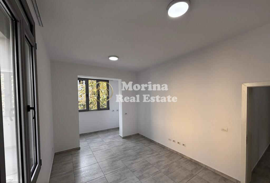 Ambient Biznesi, te Medreseja, Rruga e Dibres, 500 euro/muaj