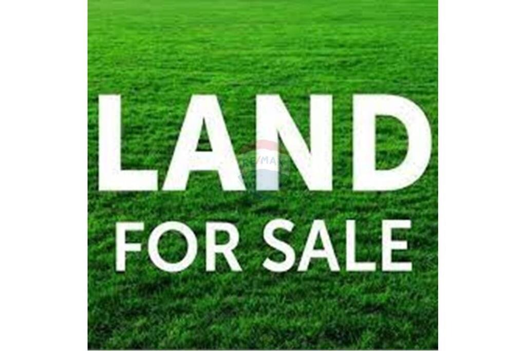 Truall Komercial për Shitje në Vishnjë, Tiranë